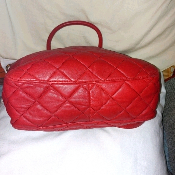 Michael Kors quilted red bag - Picture 5 of 9